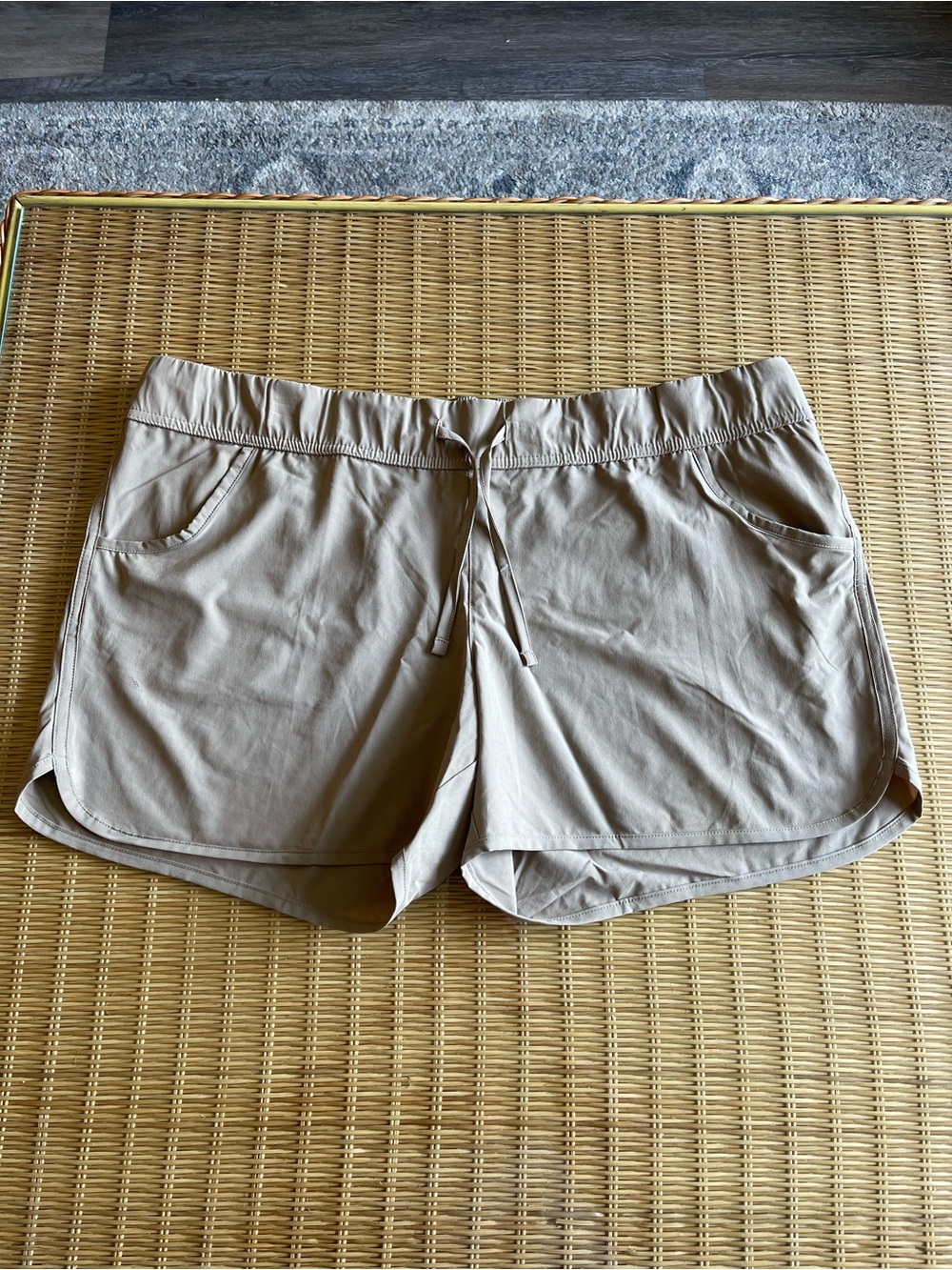 Magellan Outdoors Women's Khaki Drawstring Athletic Fishing Shorts XXL